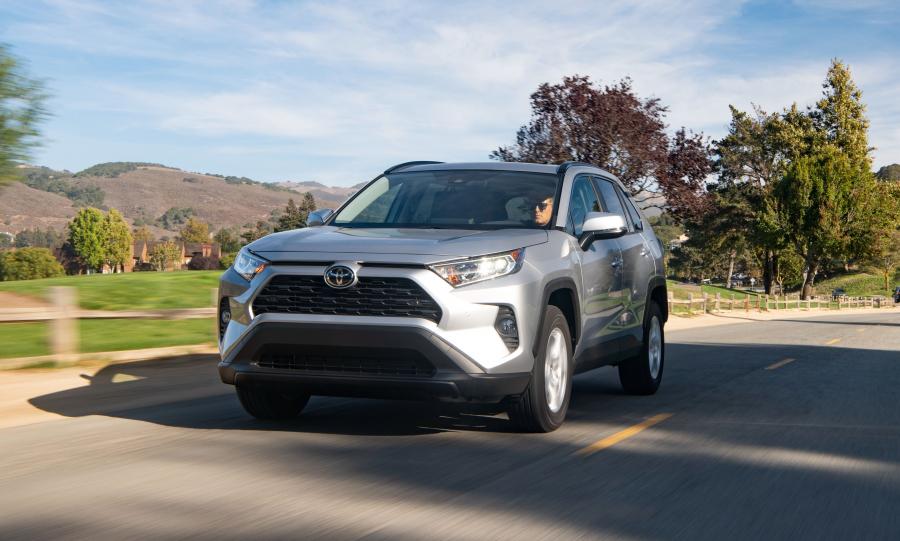  Toyota RAV4 XLE 2018 года  (NA) (фото 15 из 26)